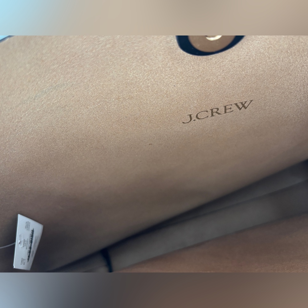 J.Crew Edie bucket bag in Italian leather - Picture 5 of 8